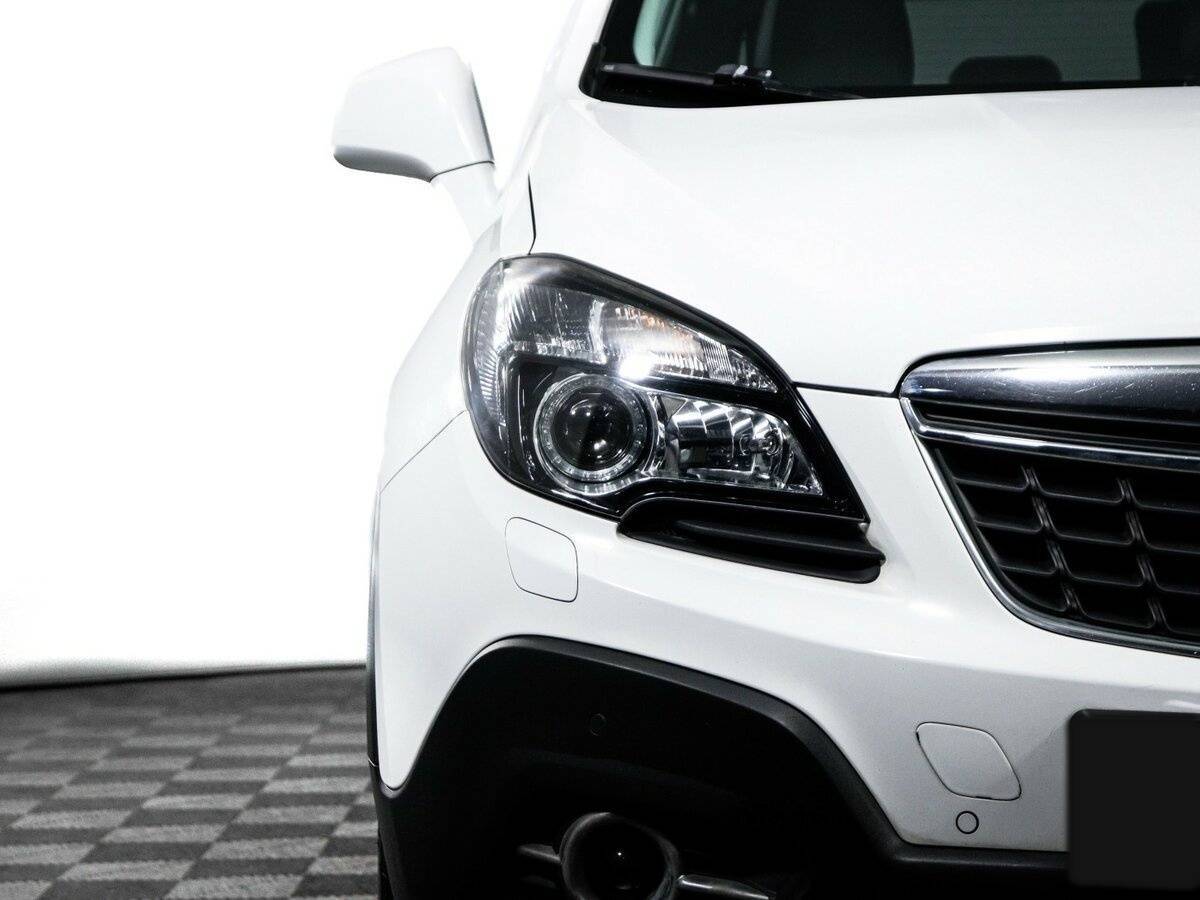 Opel Mokka с пробегом — 2013 год. Фото: #15