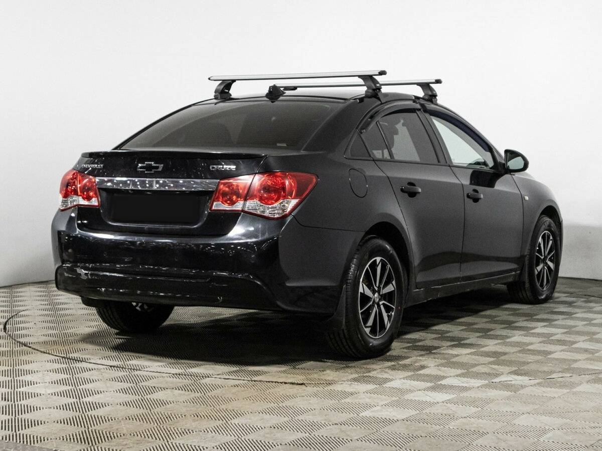 Chevrolet Cruze с пробегом — 2013 год. Фото: #4