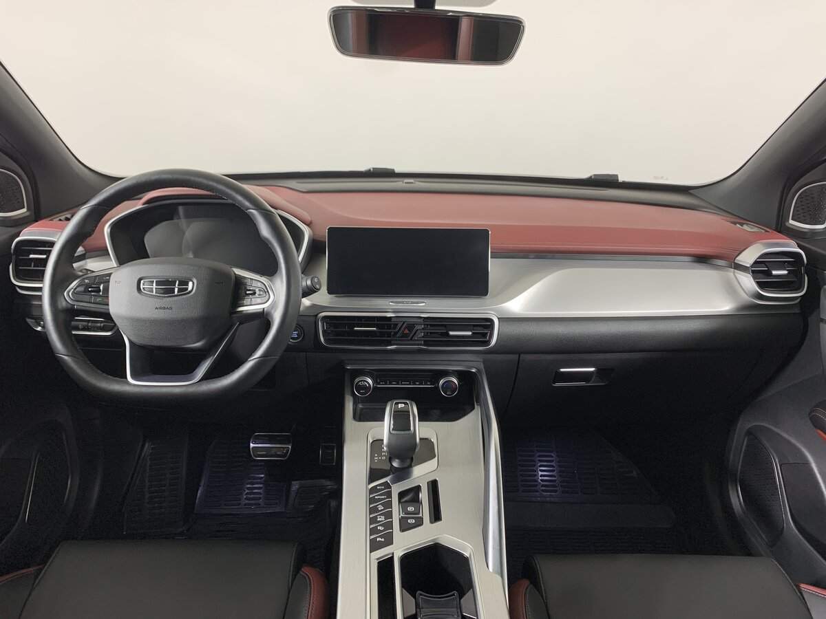 Geely Coolray с пробегом — 2022 год. Фото: #11