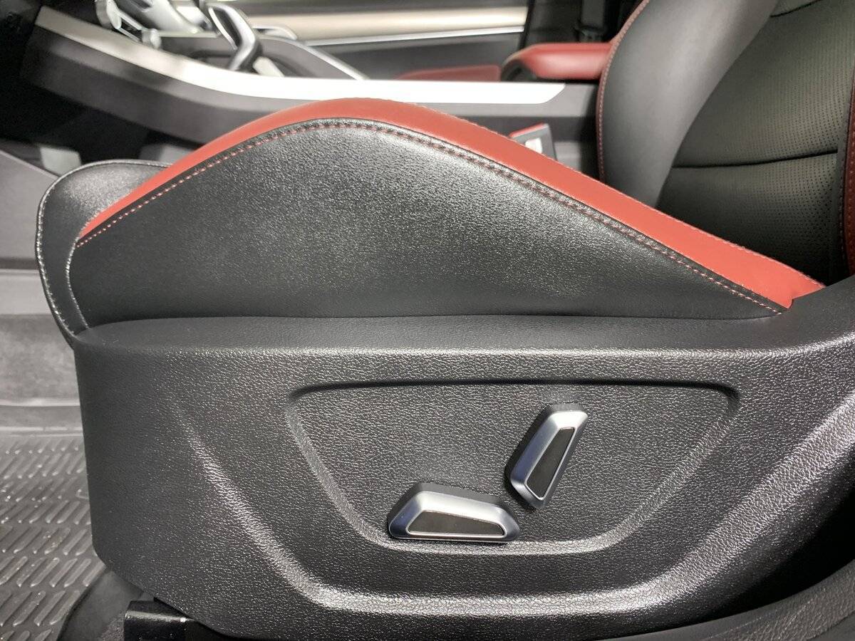 Geely Coolray с пробегом — 2022 год. Фото: #15