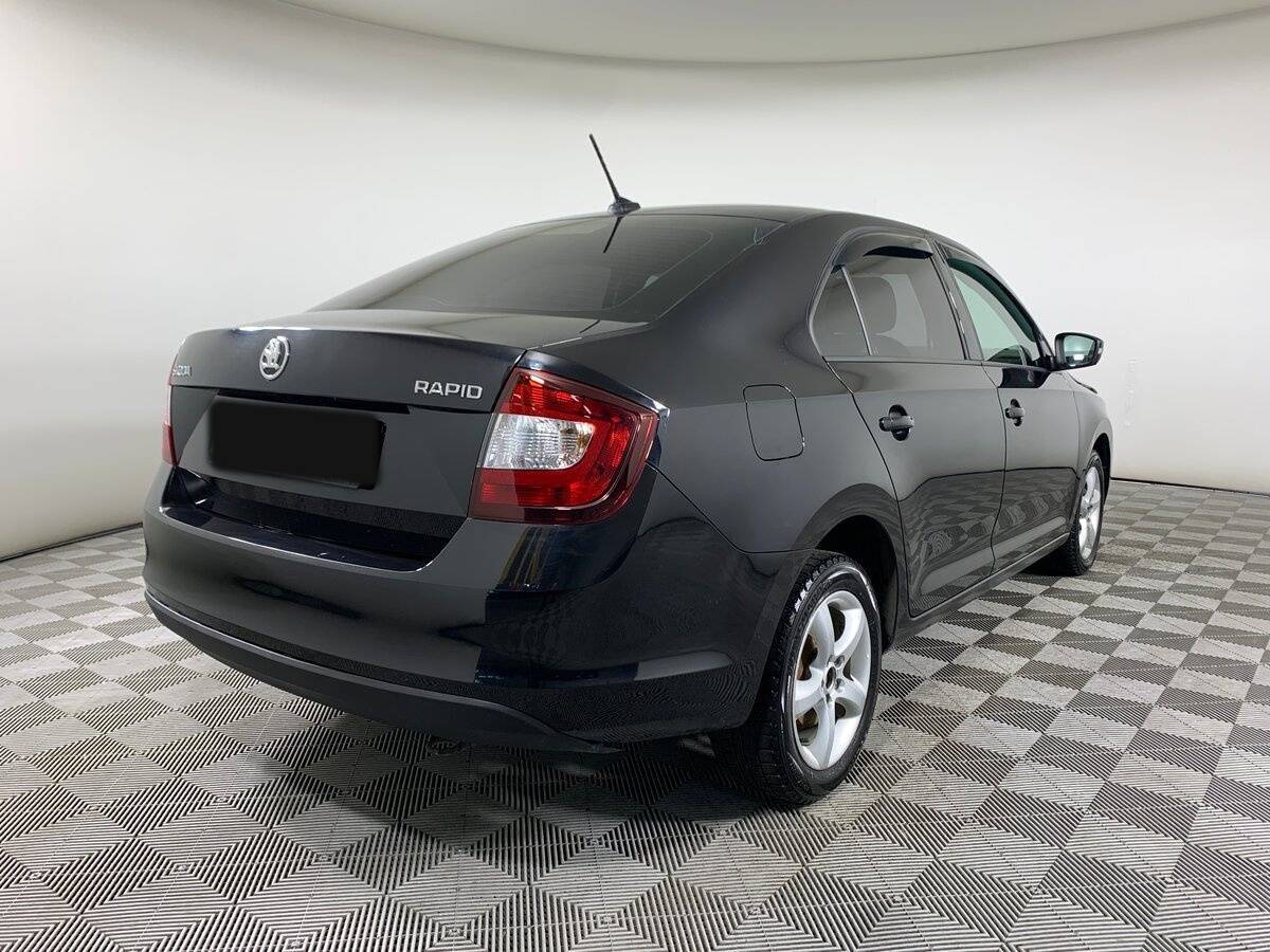 Skoda Rapid с пробегом — 2018 год. Фото: #4