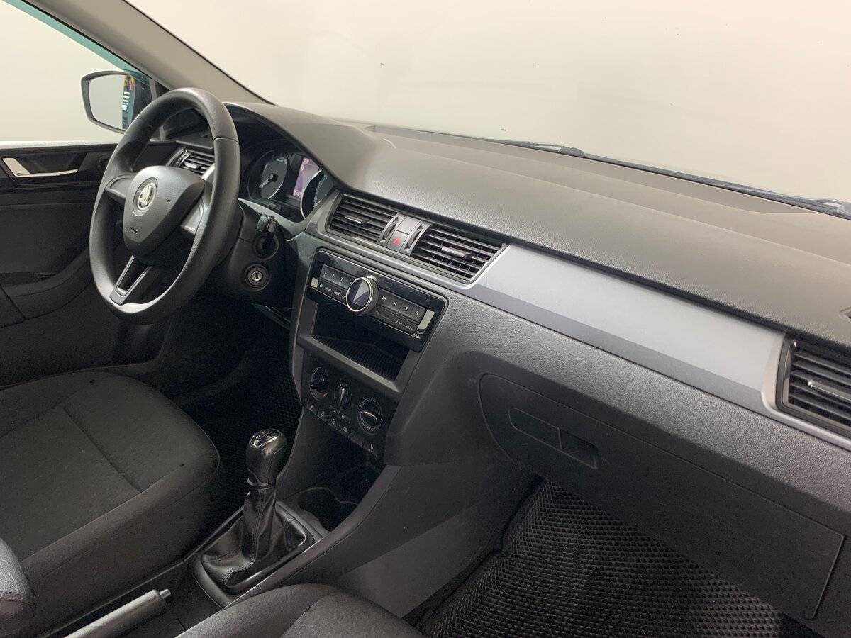 Skoda Rapid с пробегом — 2018 год. Фото: #11