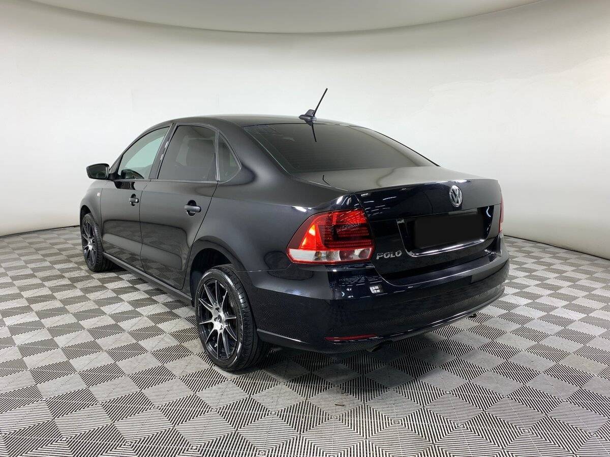 Volkswagen Polo с пробегом — 2018 год. Фото: #6