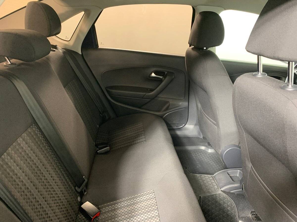 Volkswagen Polo с пробегом — 2017 год. Фото: #16