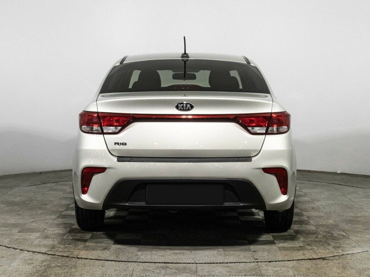 Kia Rio с пробегом — 2019 год. Фото: #5