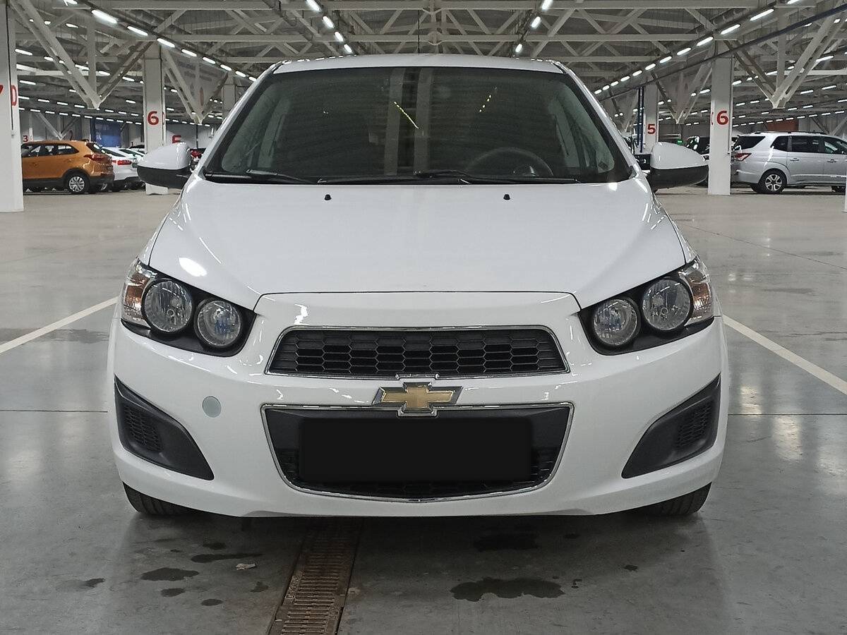 Chevrolet Aveo с пробегом — 2012 год. Фото: #1