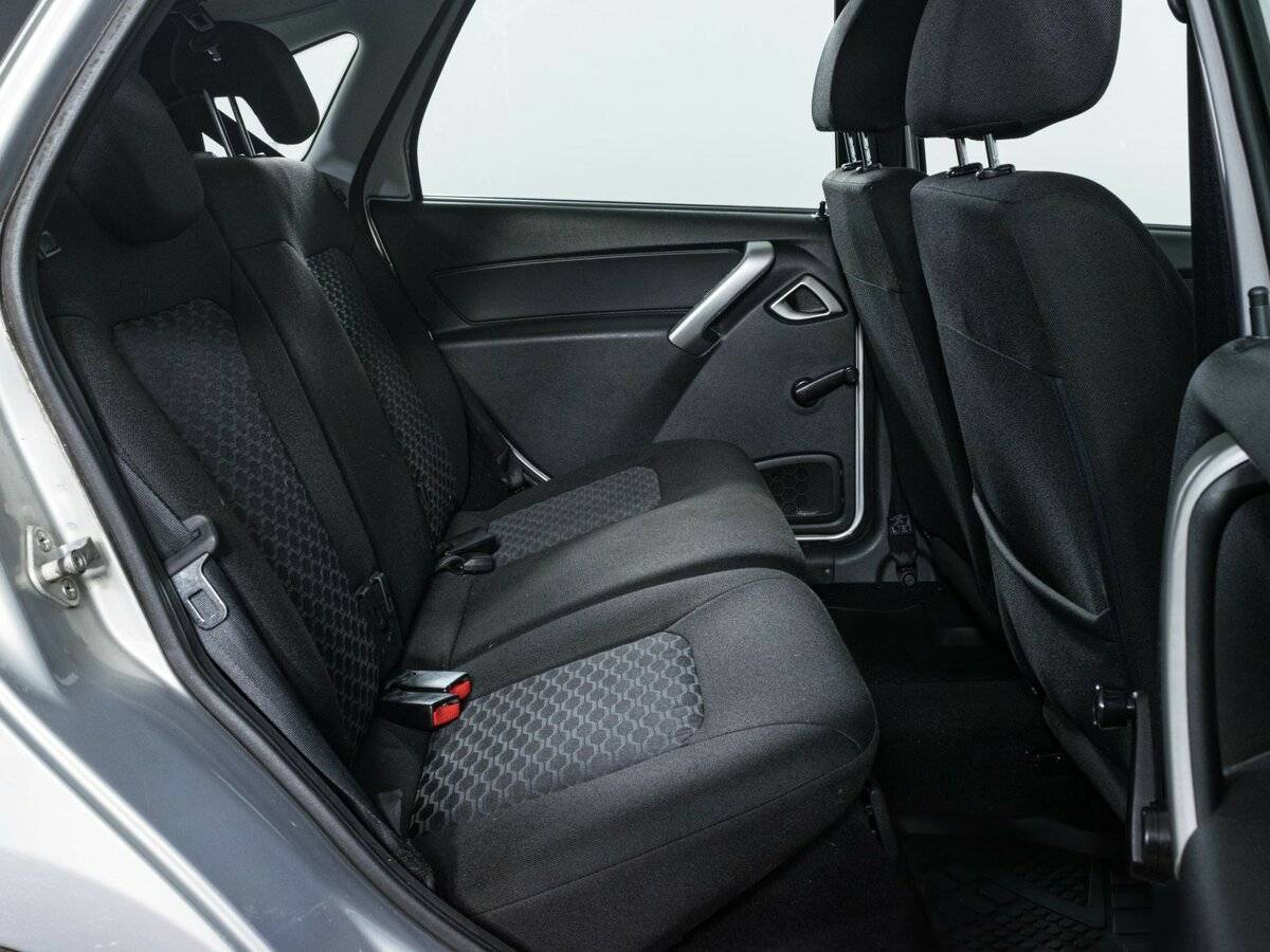 Lada (ВАЗ) Granta с пробегом — 2020 год. Фото: #11