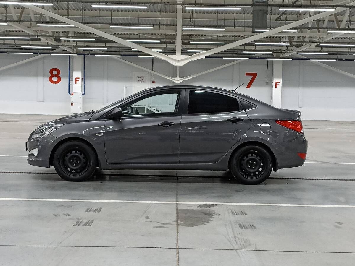 Hyundai Solaris с пробегом — 2015 год. Фото: #7