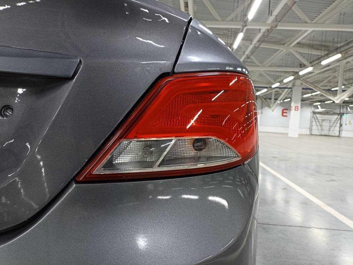 Hyundai Solaris с пробегом — 2015 год. Фото: #8