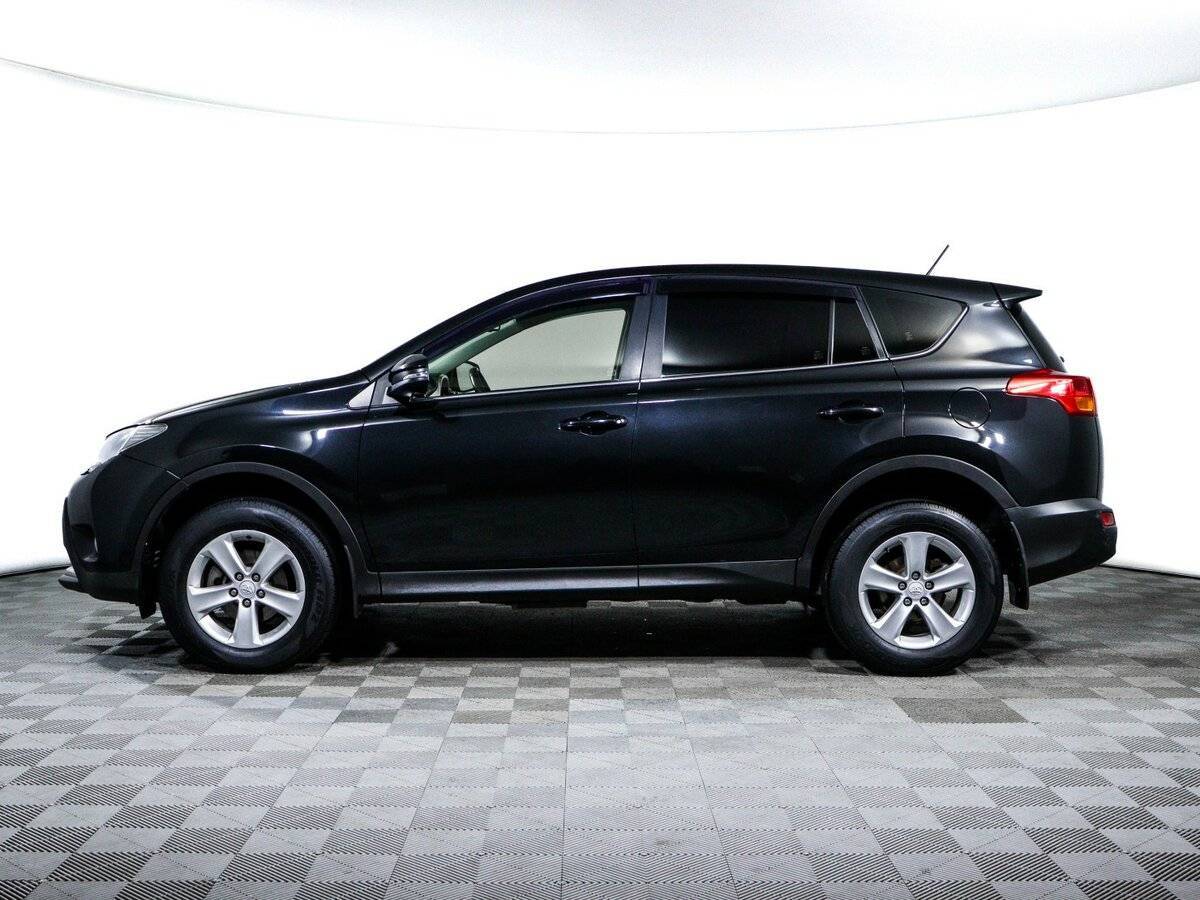 Toyota RAV4 с пробегом — 2013 год. Фото: #7