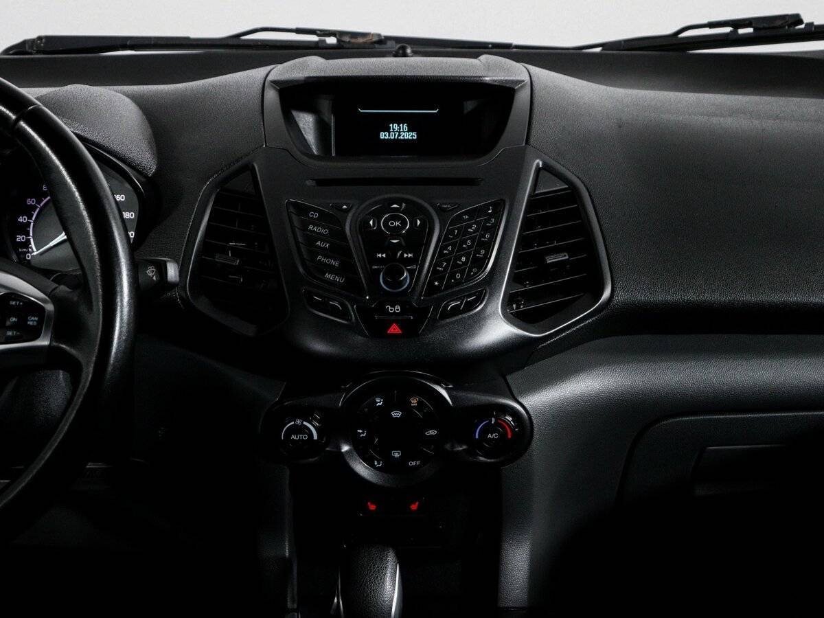 Ford EcoSport с пробегом — 2015 год. Фото: #12