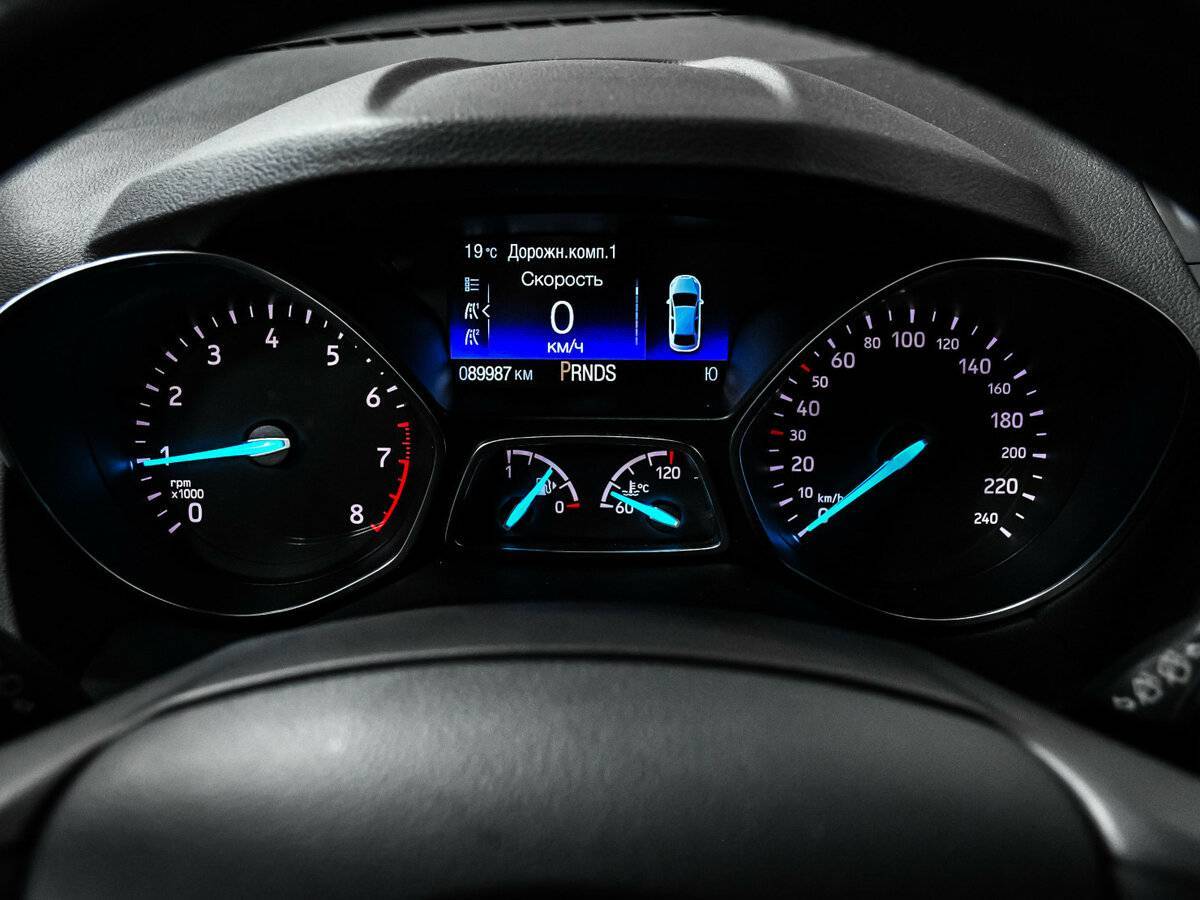 Ford Kuga с пробегом — 2017 год. Фото: #9