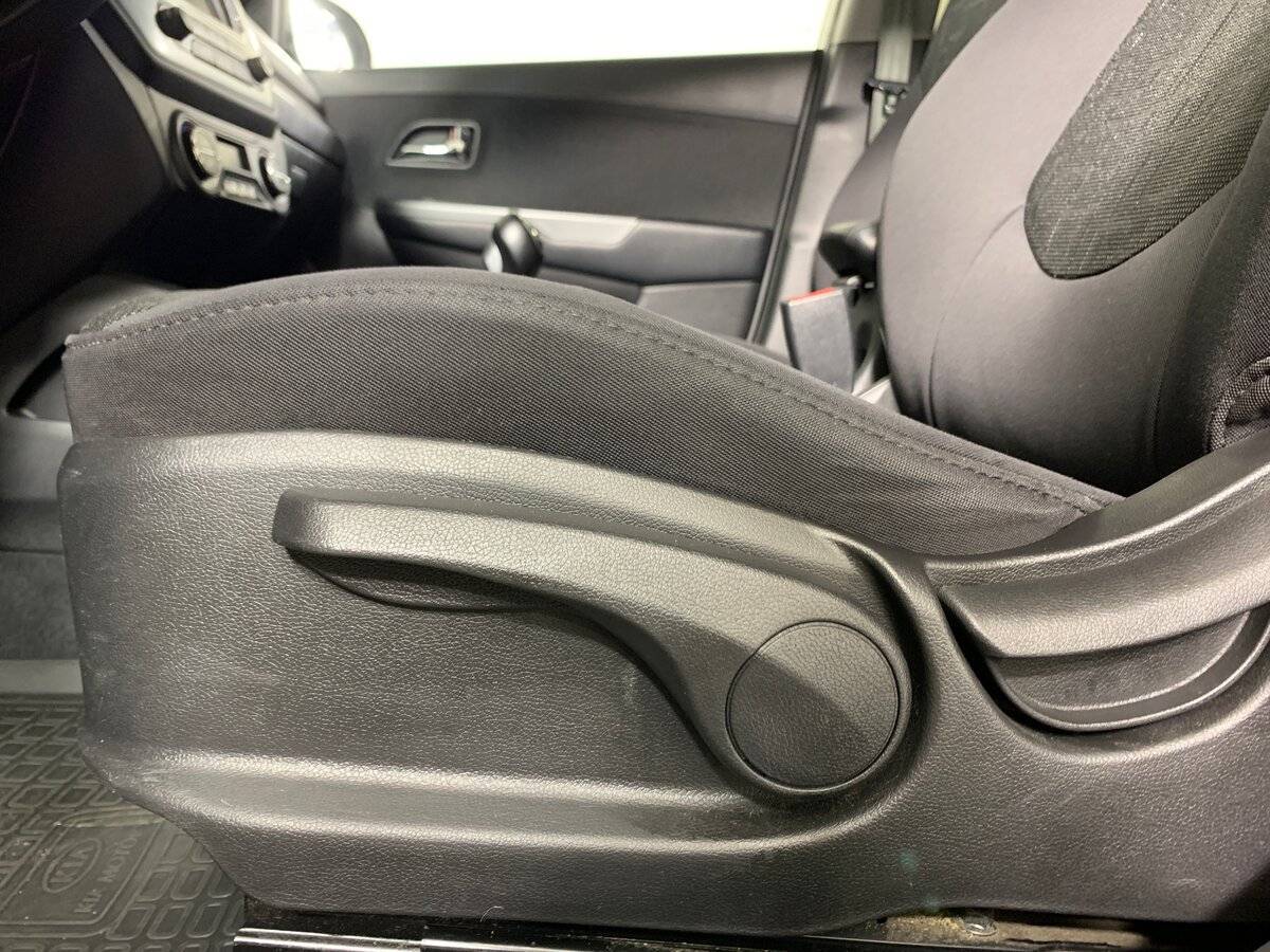 Kia Rio с пробегом — 2013 год. Фото: #15