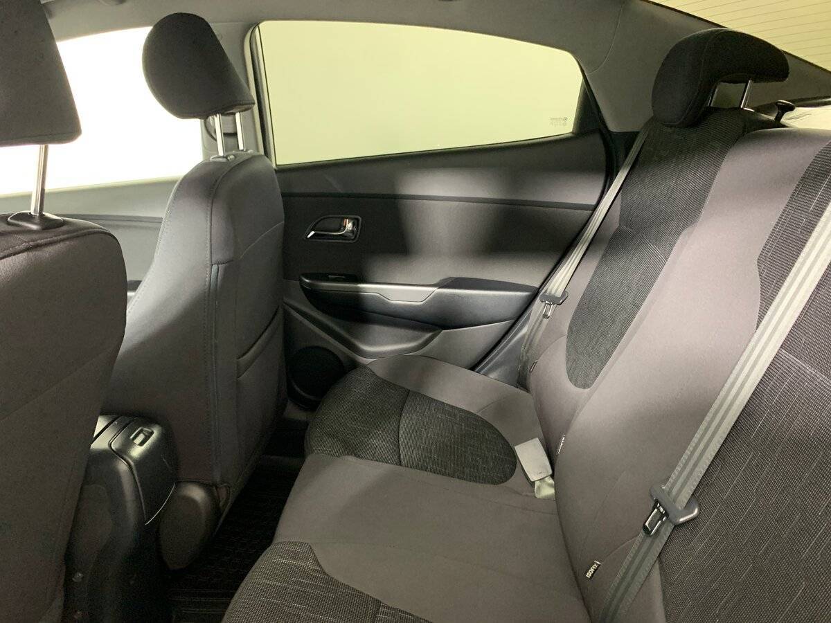 Kia Rio с пробегом — 2013 год. Фото: #17