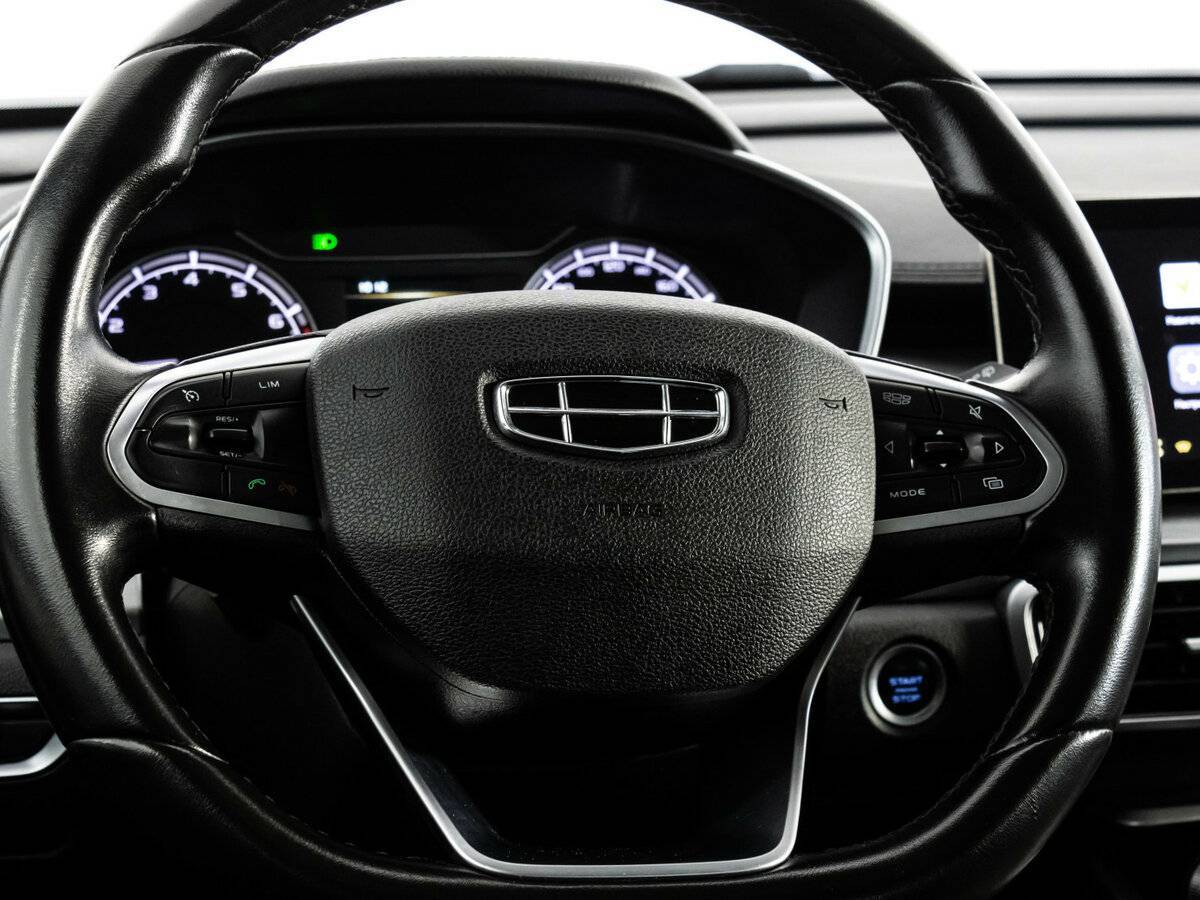 Geely Coolray с пробегом — 2022 год. Фото: #11