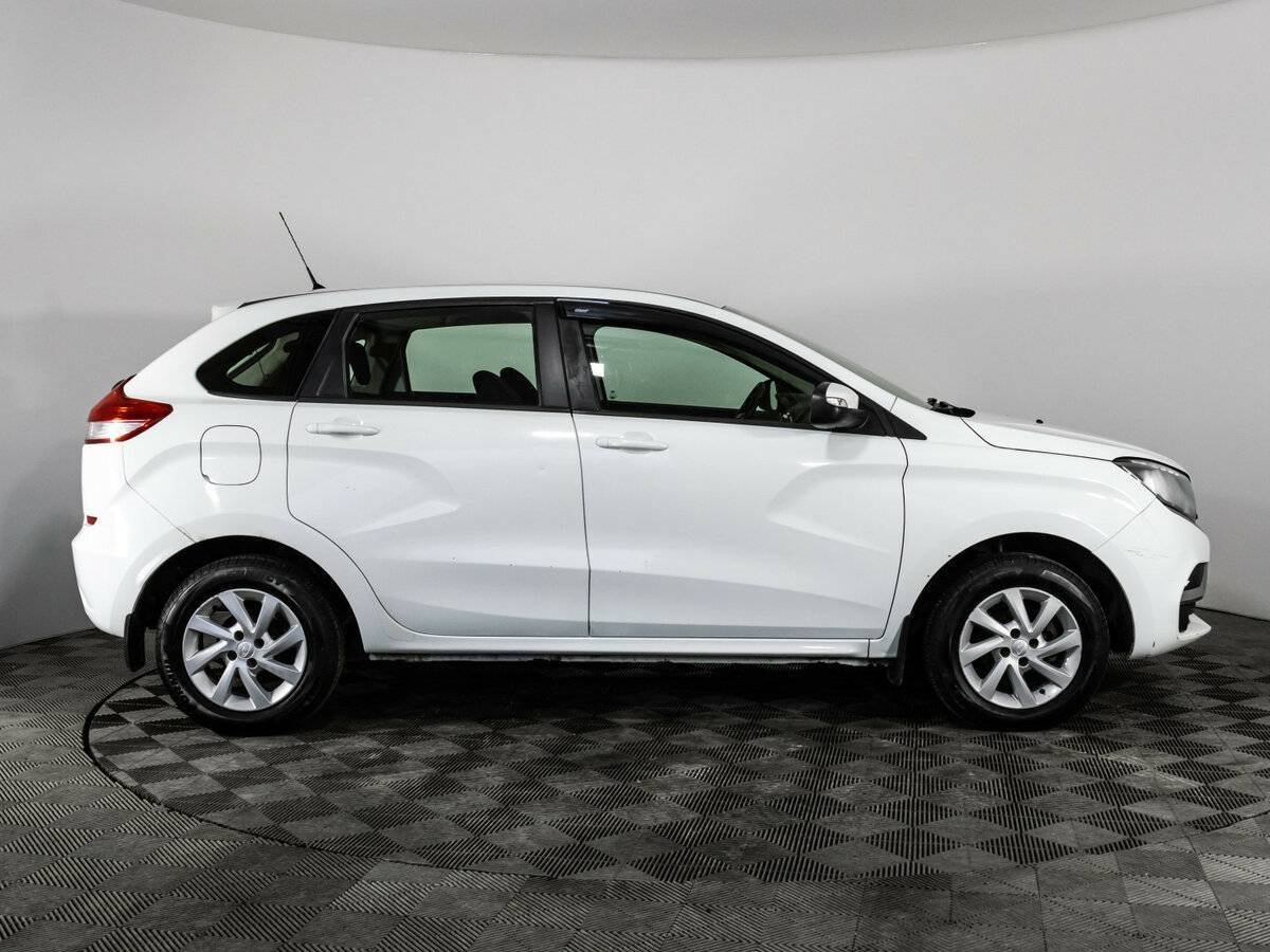 Lada (ВАЗ) XRAY с пробегом — 2018 год. Фото: #3