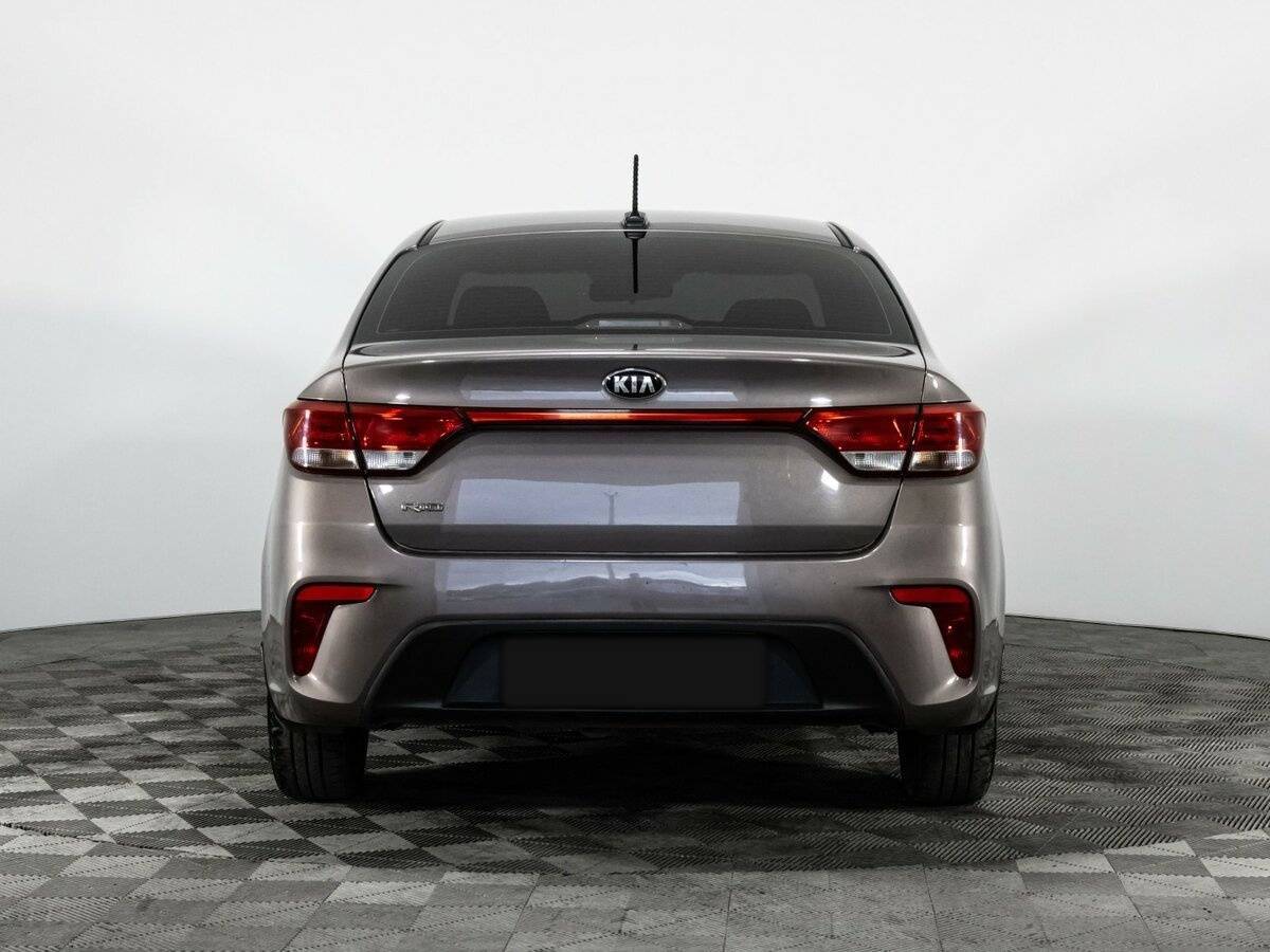 Kia Rio с пробегом — 2018 год. Фото: #5