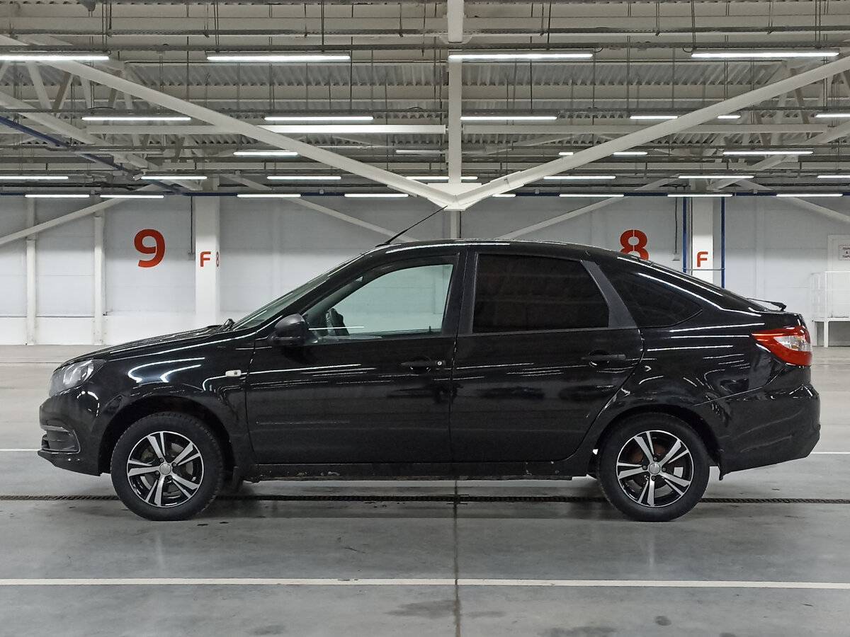 Lada (ВАЗ) Granta с пробегом — 2018 год. Фото: #7