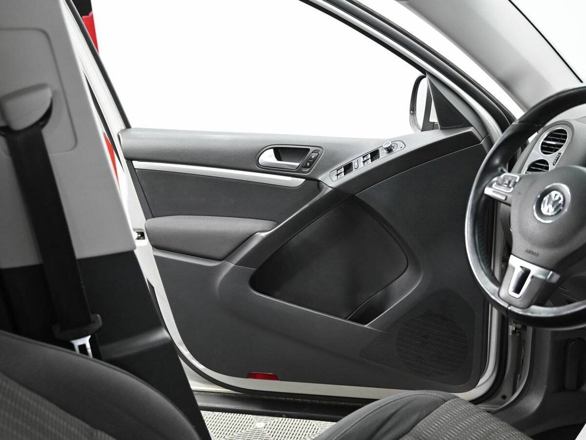 Volkswagen Tiguan с пробегом — 2012 год. Фото: #4