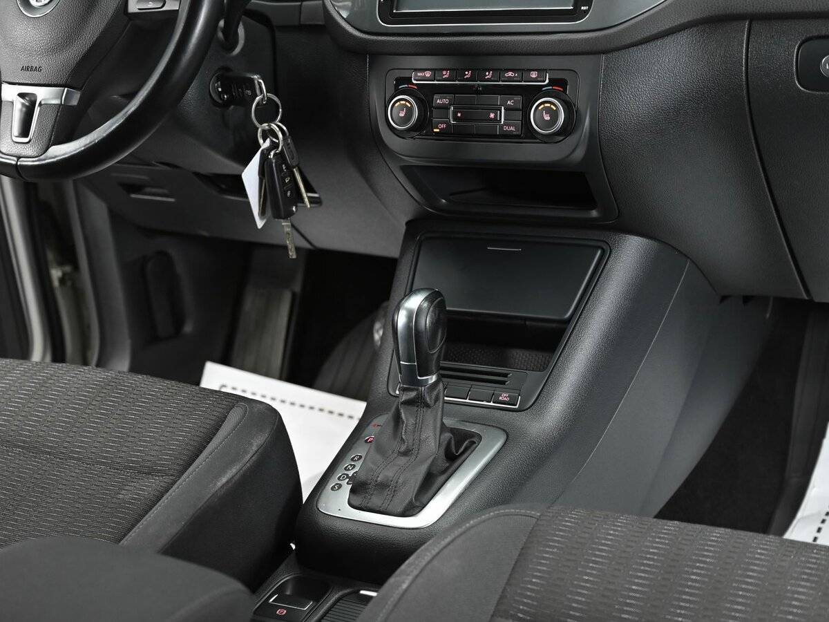 Volkswagen Tiguan с пробегом — 2012 год. Фото: #8