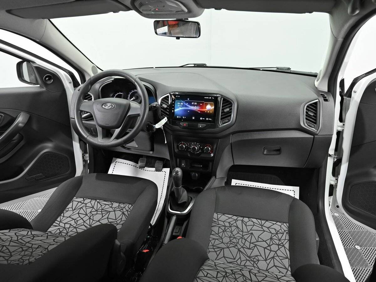 Lada (ВАЗ) XRAY с пробегом — 2018 год. Фото: #9