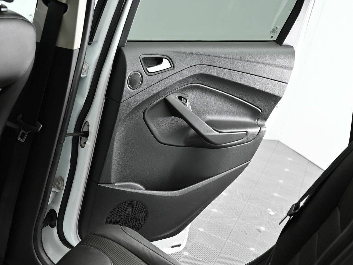 Ford Kuga с пробегом — 2013 год. Фото: #14