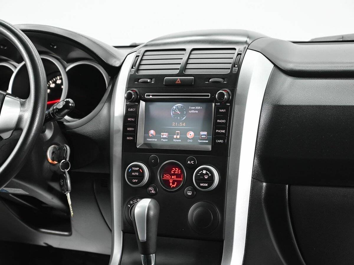 Suzuki Grand Vitara с пробегом — 2013 год. Фото: #8