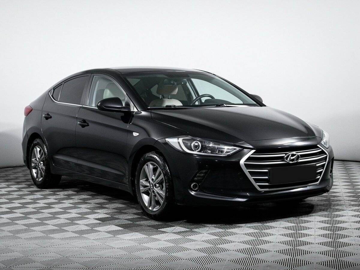 Hyundai Elantra с пробегом — 2016 год. Фото: #2