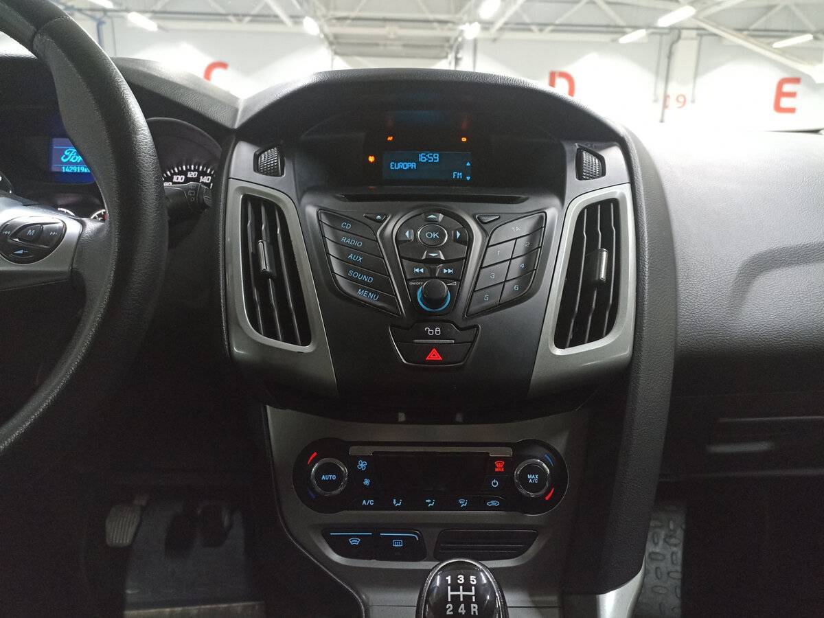 Ford Focus с пробегом — 2013 год. Фото: #14