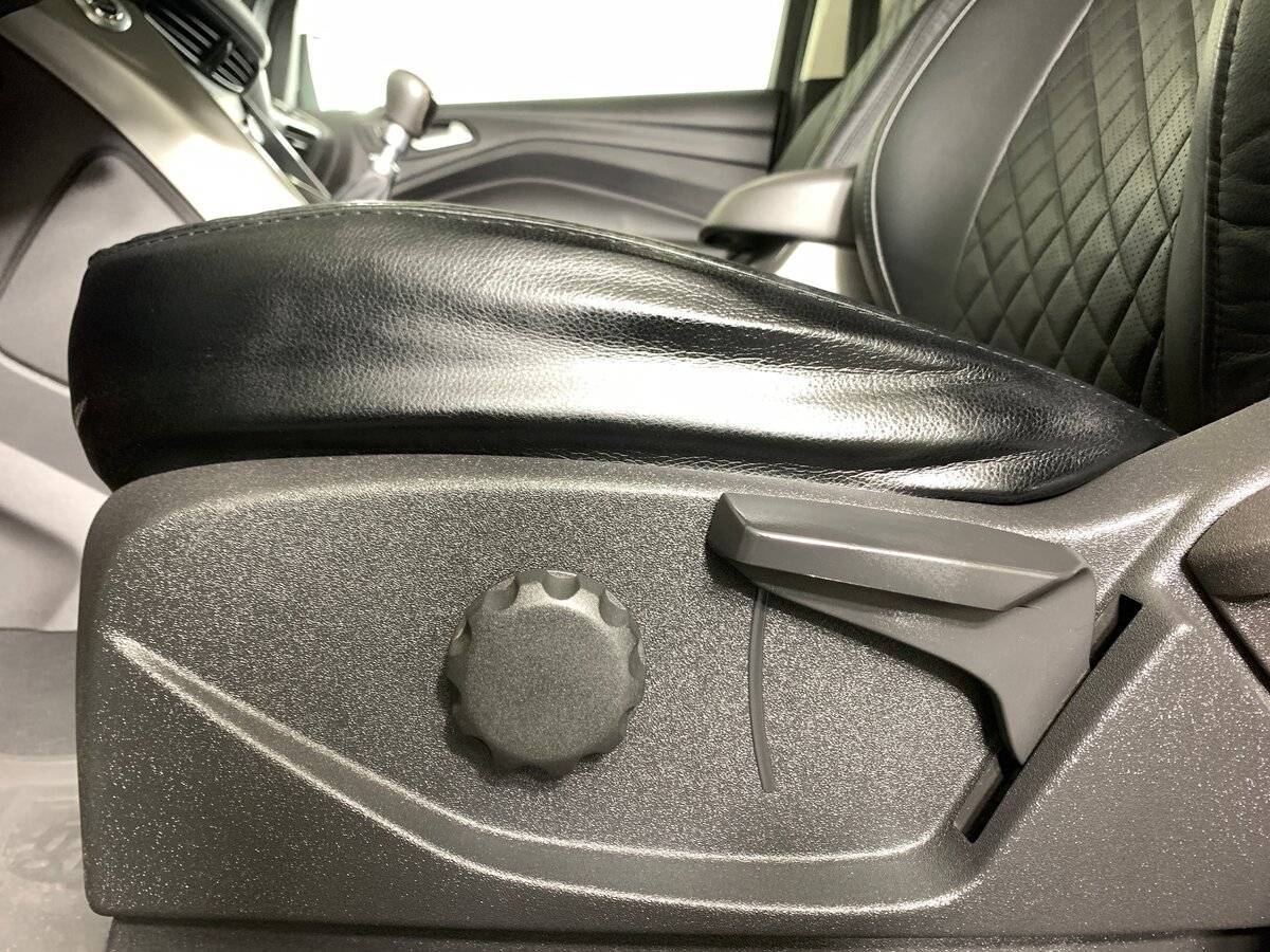 Ford Kuga с пробегом — 2013 год. Фото: #15