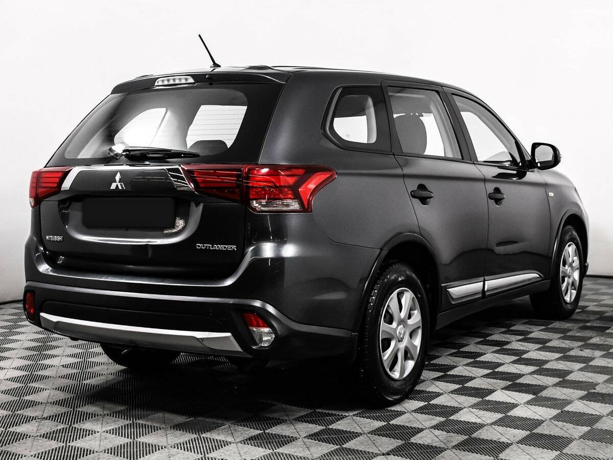 Mitsubishi Outlander с пробегом — 2015 год. Фото: #4
