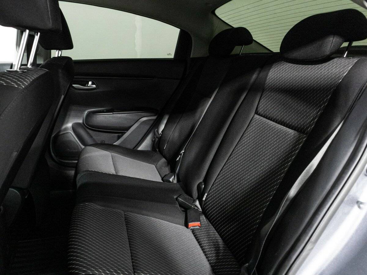 Kia Rio с пробегом — 2018 год. Фото: #9