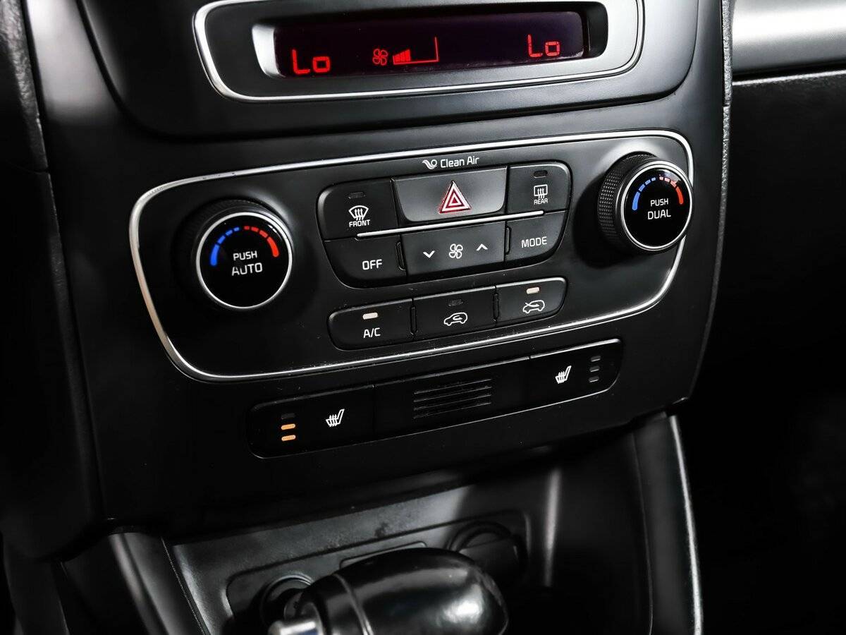 Kia Sorento с пробегом — 2013 год. Фото: #14