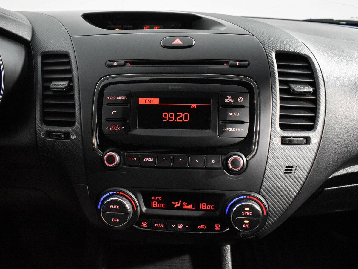 Kia Cerato с пробегом — 2018 год. Фото: #13