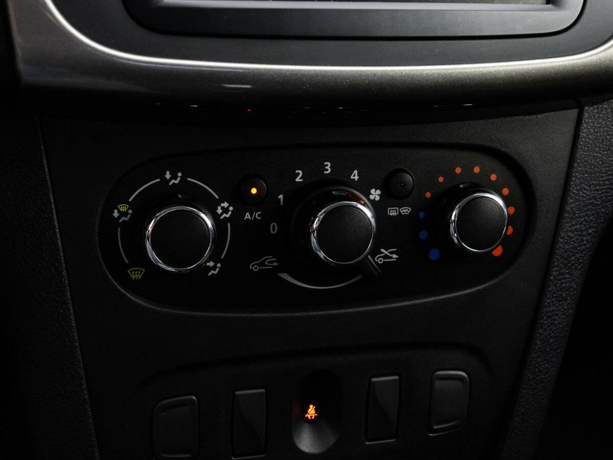 Renault Sandero с пробегом — 2022 год. Фото: #12