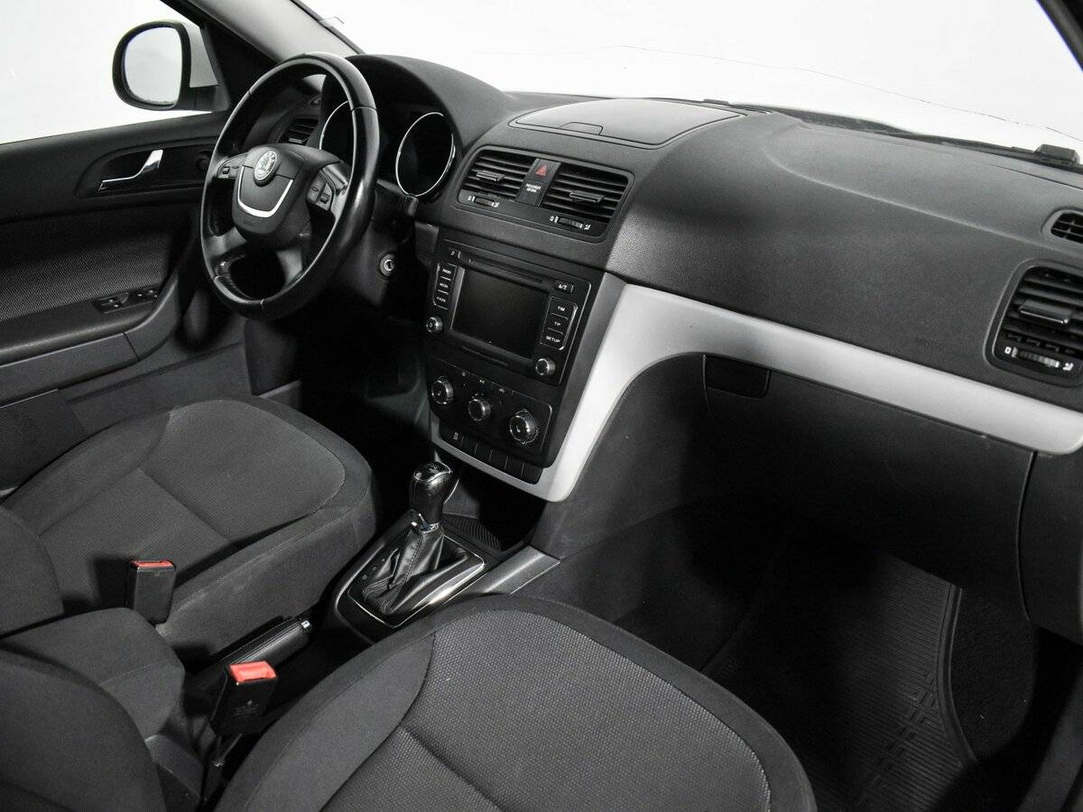Skoda Yeti с пробегом — 2013 год. Фото: #11