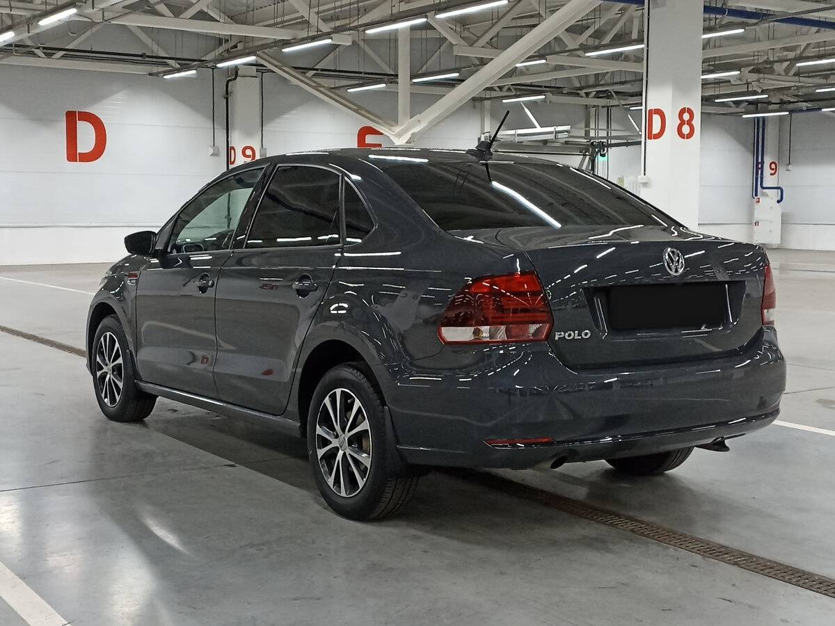 Volkswagen Polo с пробегом — 2018 год. Фото: #6