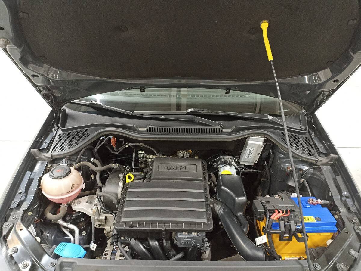 Volkswagen Polo с пробегом — 2018 год. Фото: #8