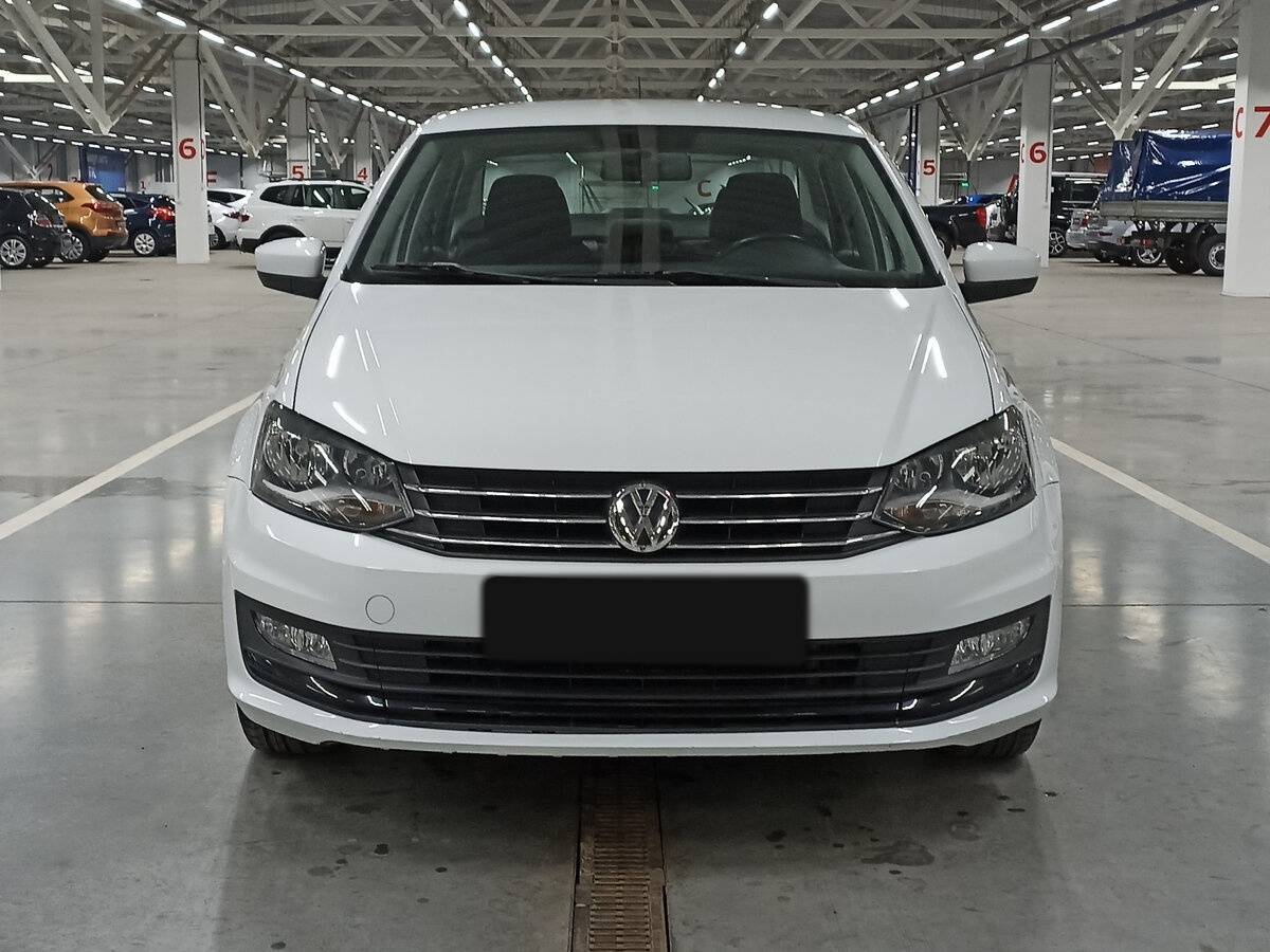 Volkswagen Polo с пробегом — 2018 год. Фото: #1