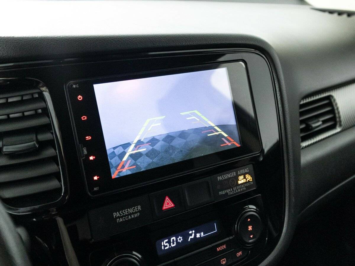 Mitsubishi Outlander с пробегом — 2017 год. Фото: #14