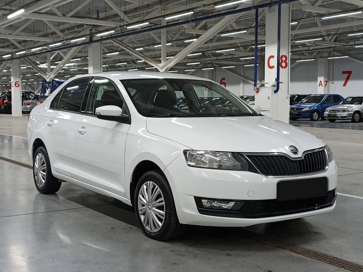 Skoda Rapid с пробегом — 2018 год. Фото: #2