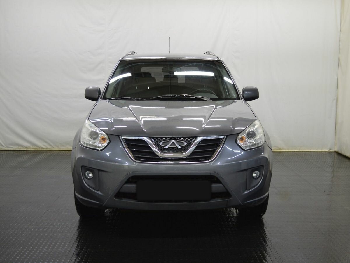 Chery Tiggo (T11) с пробегом — 2015 год. Фото: #1