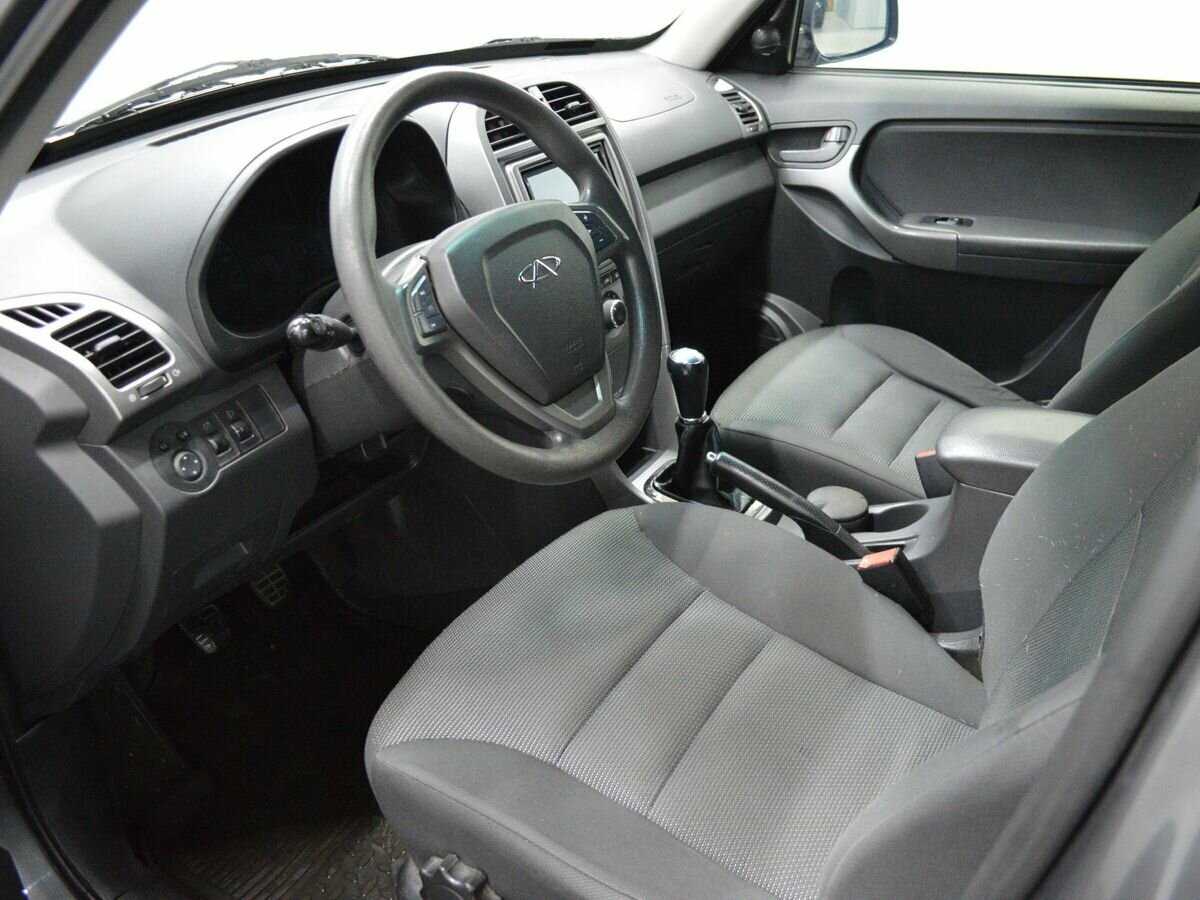 Chery Tiggo (T11) с пробегом — 2015 год. Фото: #9