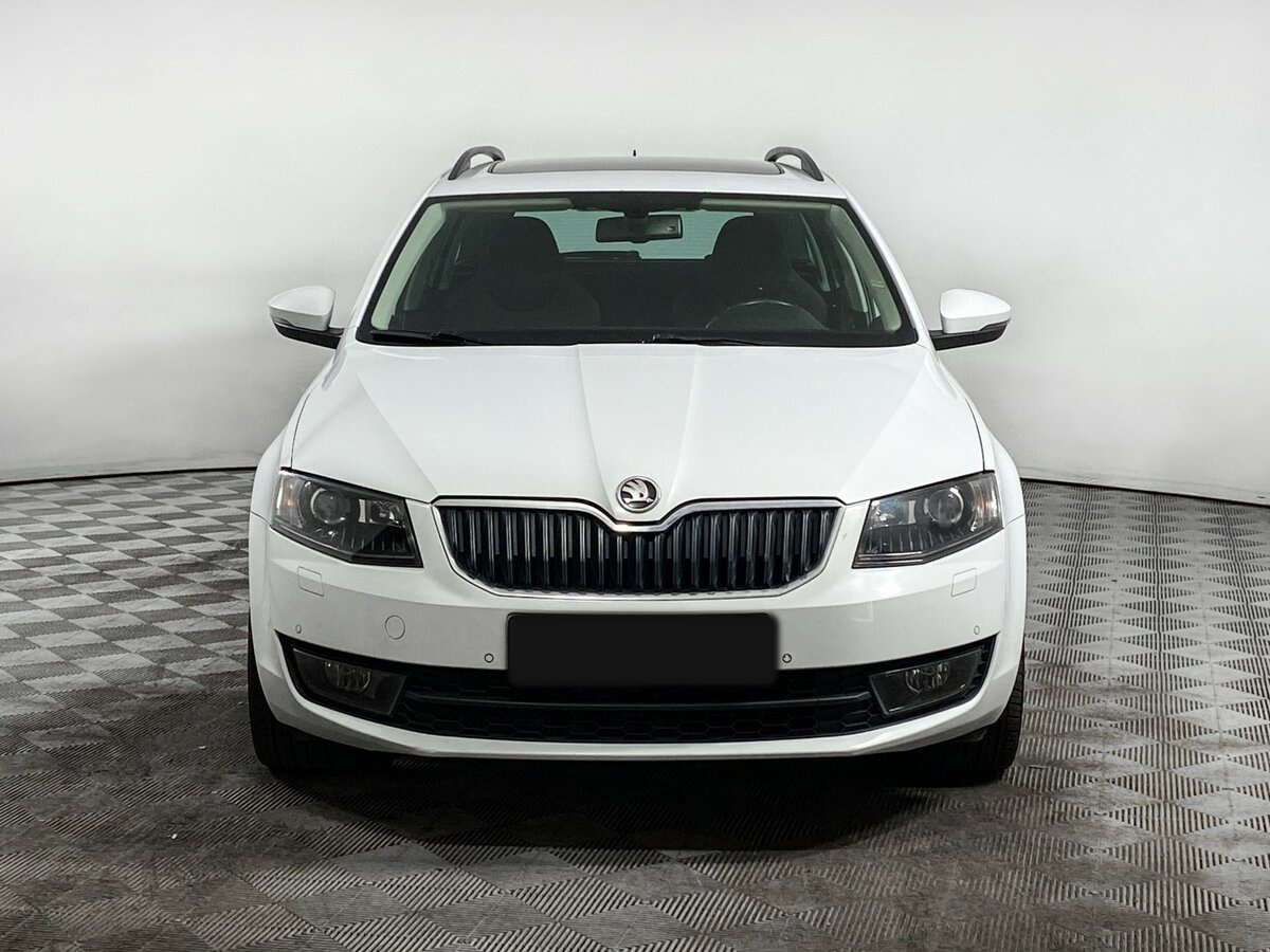 Skoda Octavia с пробегом — 2015 год. Фото: #1