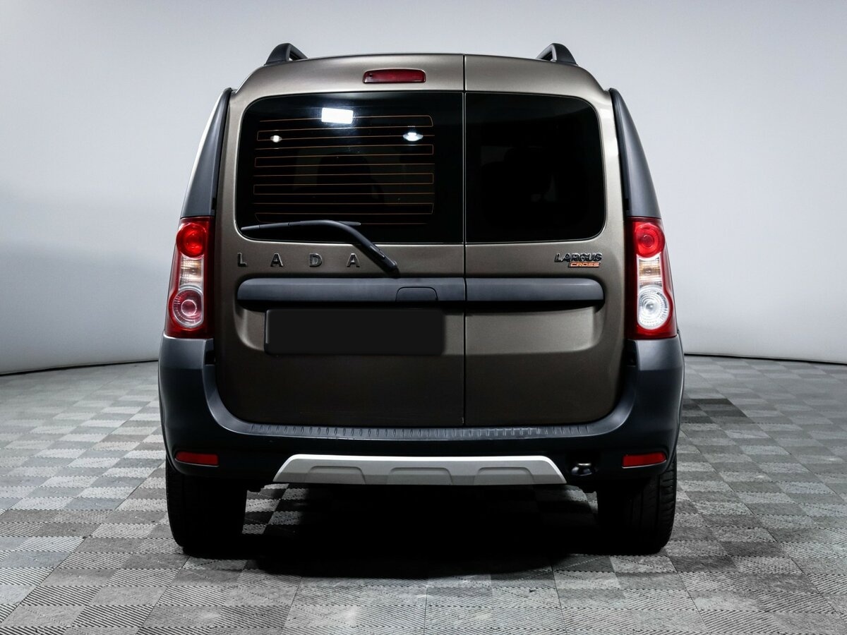 Lada (ВАЗ) Largus с пробегом — 2021 год. Фото: #4