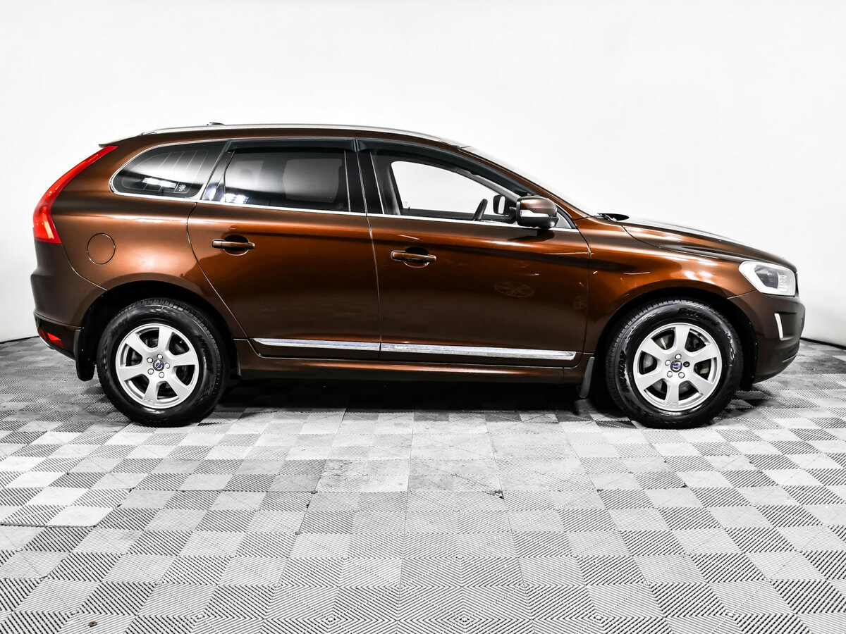 Volvo XC60 с пробегом — 2015 год. Фото: #3