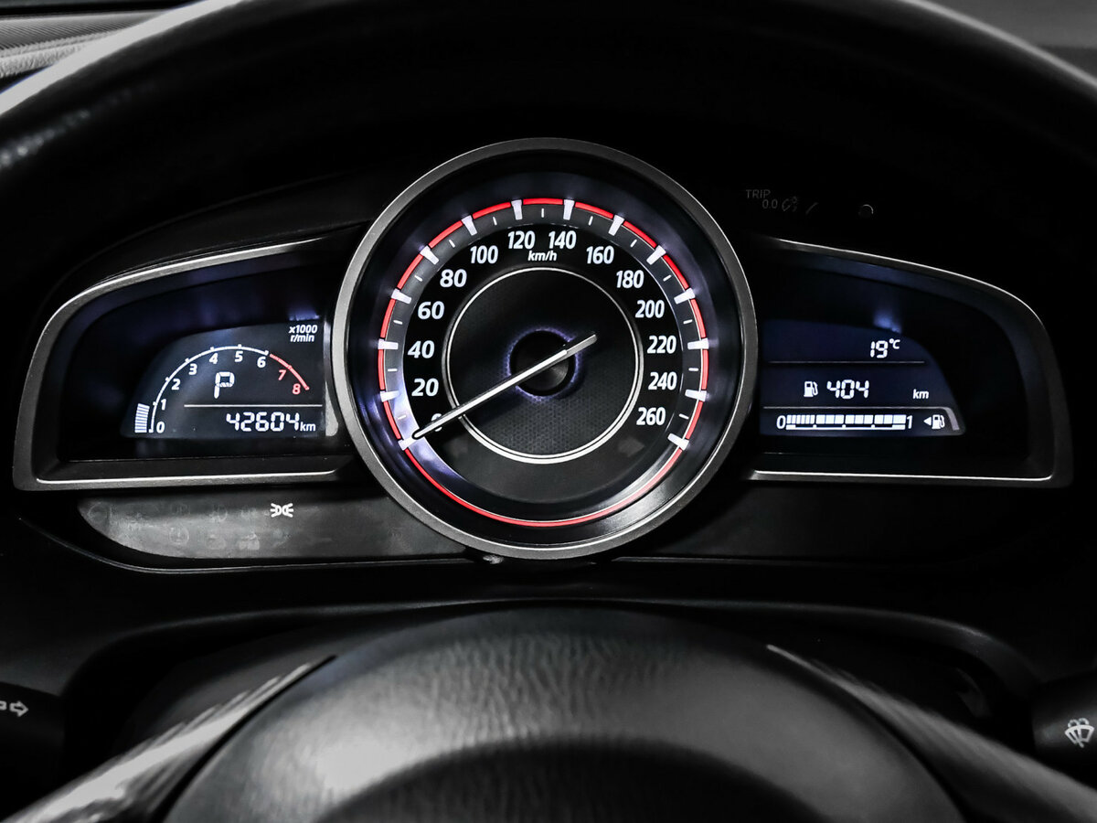 Mazda 3 с пробегом — 2015 год. Фото: #7