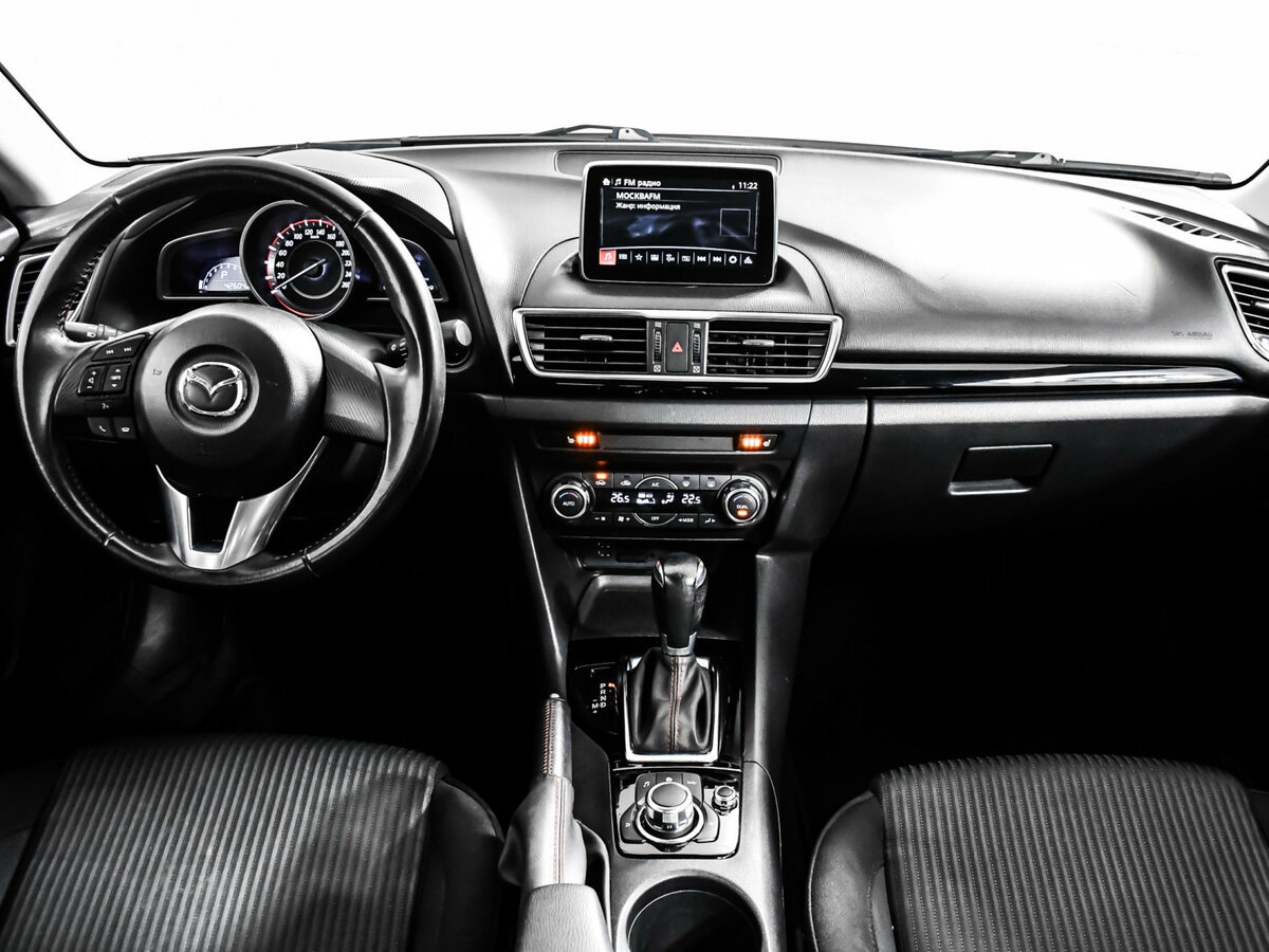 Mazda 3 с пробегом — 2015 год. Фото: #8