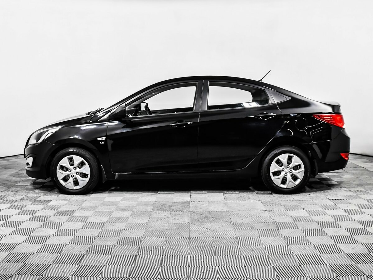 Hyundai Solaris с пробегом — 2016 год. Фото: #6