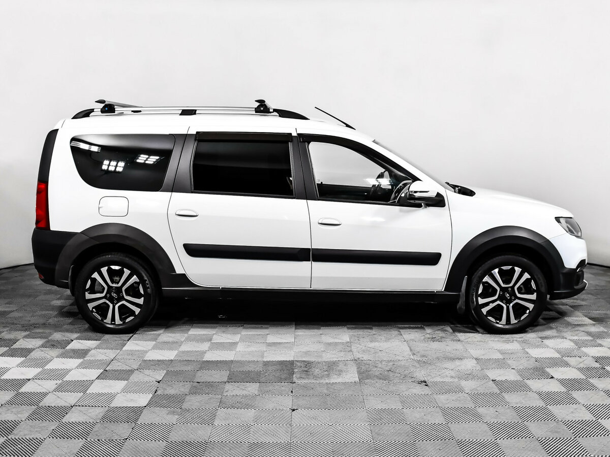 Lada (ВАЗ) Largus с пробегом — 2021 год. Фото: #3